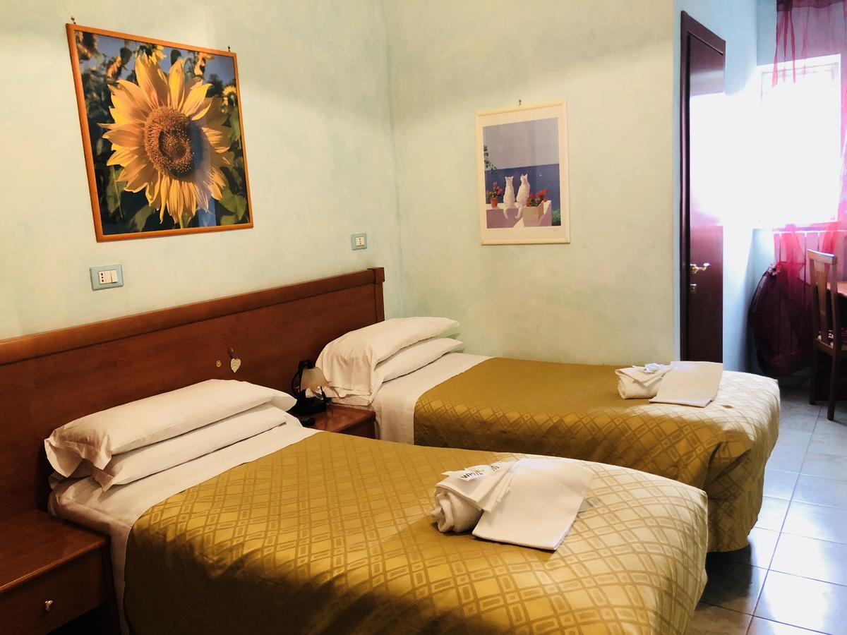 Hotel Casarola - Trigoria Castel di Decima Eksteriør billede